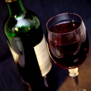 Quel vin choisir pour une soirée romantique?